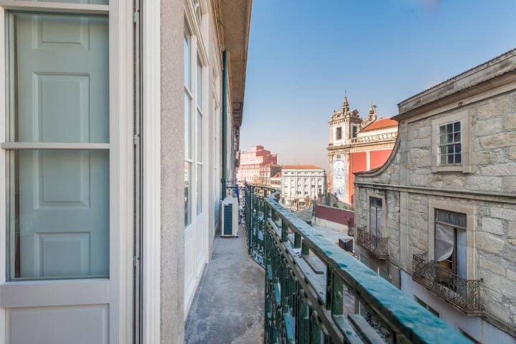 Guestready - Inside The Dots Leilighet Porto Eksteriør bilde